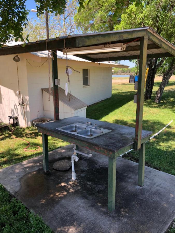Oasis Lake Buchanan Bluffton Luaran gambar